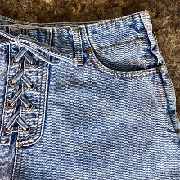 MODA INTL Vintage Y2K Lace Up Tie Side Zipper 100% Cotton Denim Shorts Size 27 - Picture 4 of 14